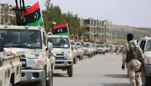انتشار مليشيات مسلحة وسط حالة من الذعر والقلق في طرابلس والأمم المتحدة تحذر من انفجار الوضع وحصول صراع مسلح بين الفصائل الليبية
