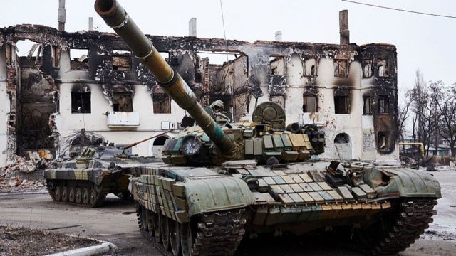 آخر تطورات سير المعارك بين الجيش الروسي والجيش الأوكراني وحجم الخسائر من الطرفين .